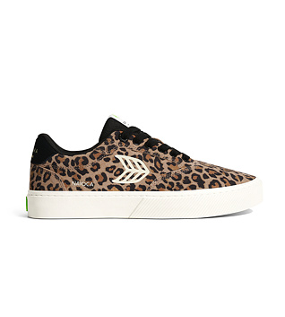Dámske voľnočasové topánky Cariuma NAIOCA Leopard Print Suede Ivory Logo Sneaker